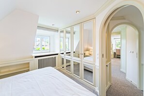 2 chambres, fer et planche à repasser, accès au Wi-Fi (inclus)