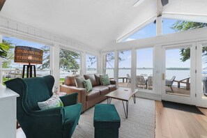 Fernseher, Arbeitsbereiche