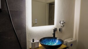 Towels, soap, toilet paper - Gemütliches Apartment im Zentrum von Neu Ulm (Neu-Ulm)