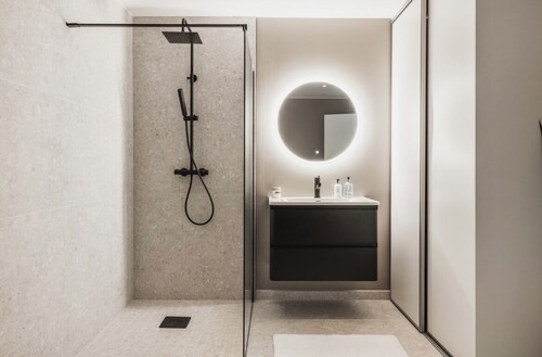 Live modern and comfortable - 8 min from city center