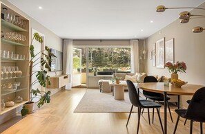 Interior - Live modern and comfortable - 8 min from city center (Vestland)