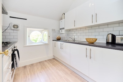 The Beckenham Place - Trendy 1bdr Flat