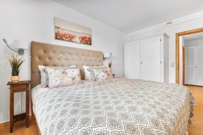 2 chambres, fer et planche à repasser, lit parapluie, Wi-Fi gratuit