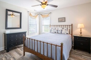 5 Schlafzimmer, Bügeleisen/Bügelbrett, kostenloses WLAN, Bettwäsche