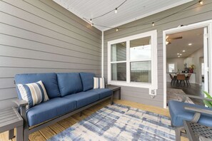 テレビ、書斎 / ワークスペース