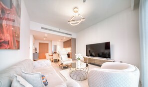 Living area - Ultimate One Bedroom with Private Beach Access (Dubai)