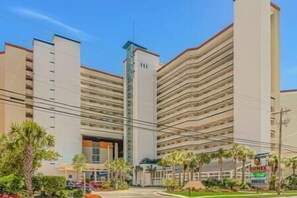 Exterior - 2BR Penthouse End Unit w/ Indoor Waterparks! (Myrtle Beach)