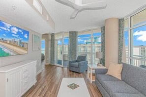 Televisio, pöytätennispöytä