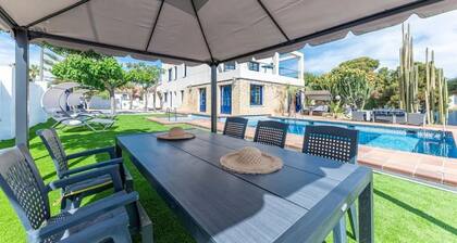 Exclusiva Villa a 10 min de la Playa