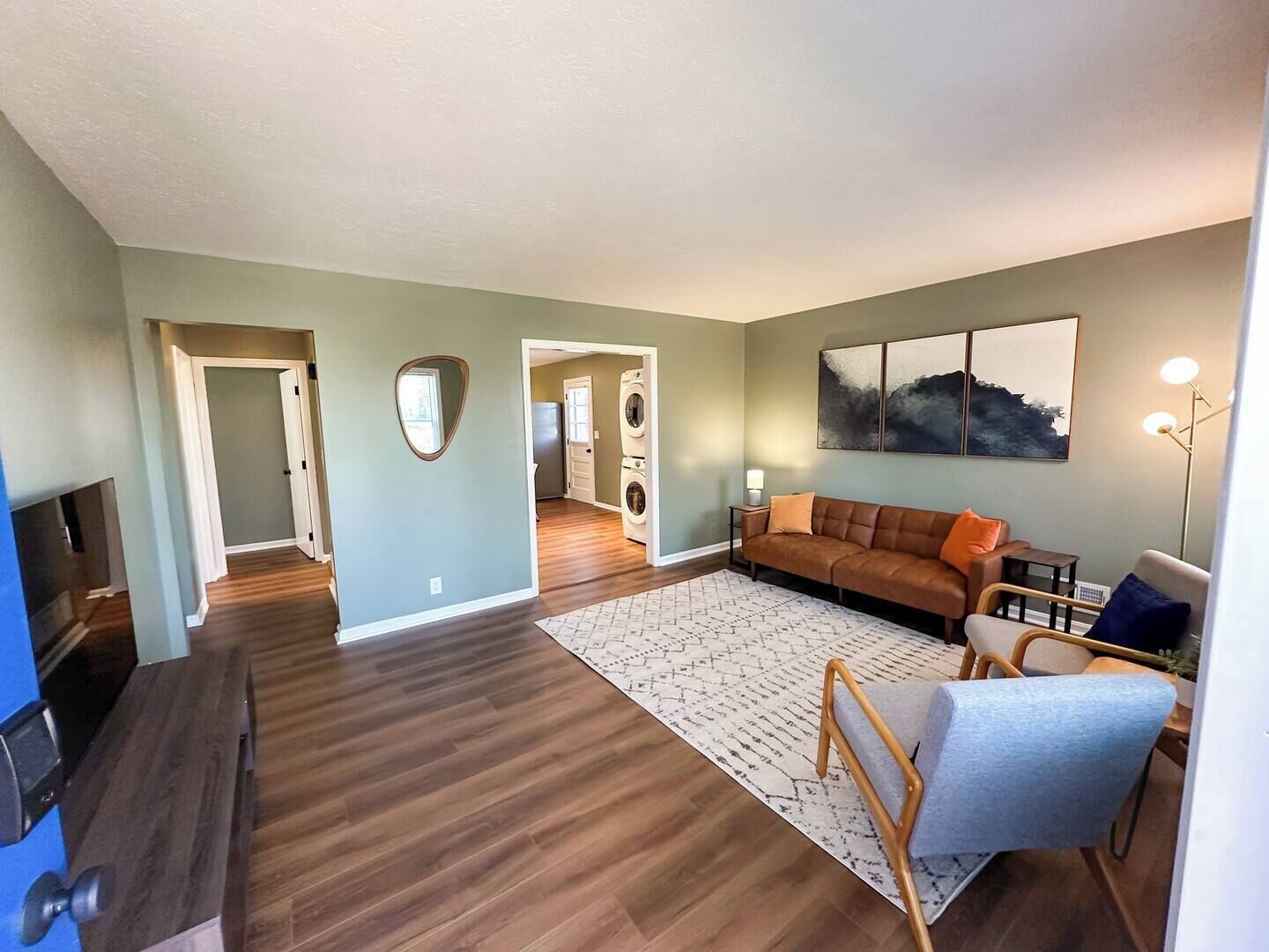 Remodeled 50s Home in Quaint Downtown LaGrange