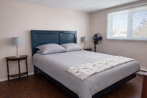 2 bedrooms, WiFi, bed sheets