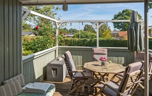 Outdoor dining - 3 bedroom cozy home in Haderslev (Haderslev)