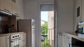 مستلزمات طهي/أطباق/أوعية