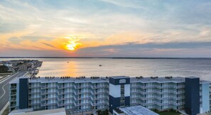 Exterior - Updated Condo, 3rd Fl, Close to Ocean City Beaches (Ocean City)