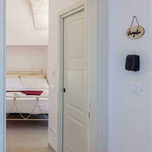 2 bedrooms, WiFi, bed sheets - 2 Bedroom Private vacation home in Cisternino (Cisternino)