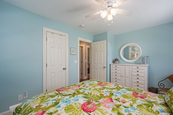4 bedrooms, free WiFi
