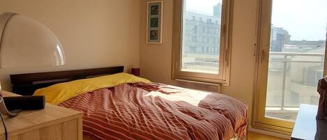 1 chambre, fer et planche à repasser, Wi-Fi, draps fournis