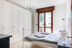 2 bedrooms, iron/ironing board, WiFi, bed sheets - 2 Bedroom Apartment in Cesena (Cesena)