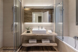 Deluxe Suite | Bathroom | Separate tub and shower, towels, soap, toilet paper - Sun City Luxury Apartments (Rhodes)