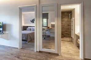 Superior Suite | Premium bedding, in-room safe, laptop workspace, soundproofing - Sun City Luxury Apartments (Rhodes)