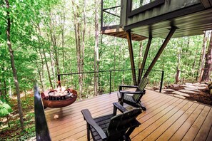 Terrace/patio - (Charlevoix)