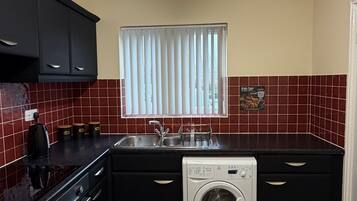 Comfort House, Private Bathroom | Shared kitchen