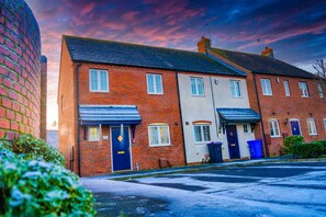 Exterior - The Old Dairy Holiday Home (Boston)