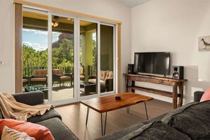 TV, stereo