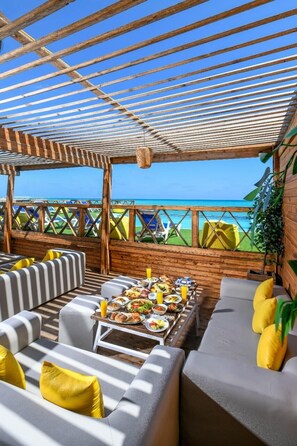 Free daily local cuisine breakfast 