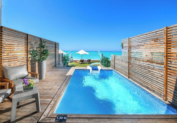 Beach/ocean view