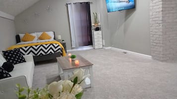 1 bedroom, iron/ironing board, free WiFi, bed sheets