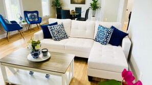 TV, table football, offices - Royalton Hidden Gem Dreamy villa 6bedrooms/4bath (Davenport)