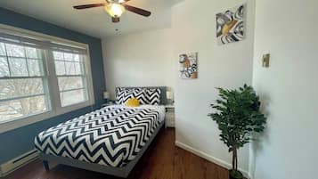 1 bedroom, iron/ironing board, free WiFi, bed sheets