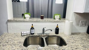 Hårtork och handdukar