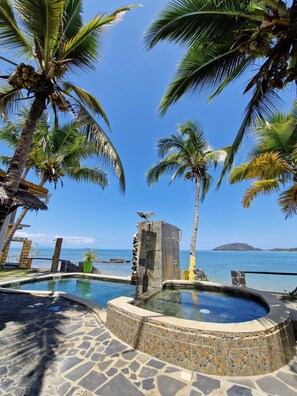 Outdoor pool, open 6:00 AM to 10:00 PM, sun loungers - Ô Bleu Azur (Ambaro)