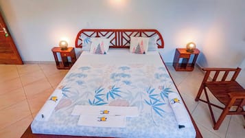 In-room safe, laptop workspace, blackout drapes, free WiFi