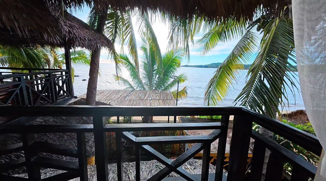 Superior-Dreibettzimmer, Meerblick | Terrasse/Patio