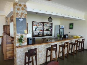 بار (في المنشاة)