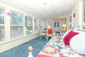 Interior - Quiet Cove, Lake Views, Grill, Private Dock (Sunrise Beach)