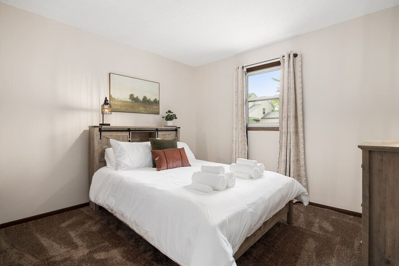 2 Schlafzimmer, Schreibtisch, Bügeleisen/Bügelbrett, WLAN