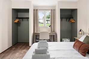 2 makuuhuonetta, työpöytä, silitysrauta/-lauta, Wi-Fi