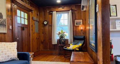 Wright's Cottage- Pet's Welcome & EV Charging