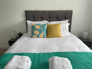 2 bedrooms, iron/ironing board, WiFi, bed sheets