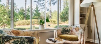 The Howell House: 5BR Countryside Retreat