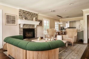 Interior - The Howell House: 5BR Countryside Retreat (Starkville)