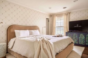 5 habitaciones, tabla de planchar con plancha, wifi y ropa de cama 