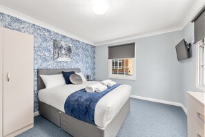 Free WiFi - Town House Rooms (Boston)