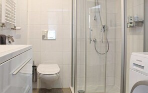 Shower, hair dryer - Duinzicht 2 - Luxe Appartement - Bergen aan Zee - 300 Meter van het Strand (Bergen aan Zee)