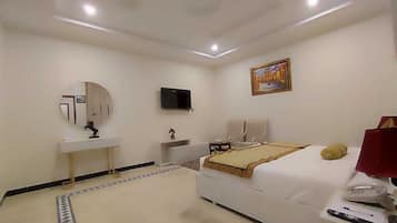 Deluxe Room | Free WiFi