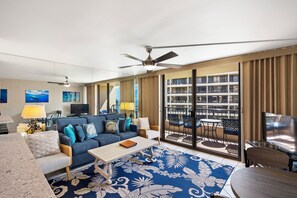 Smart TV, DVD player